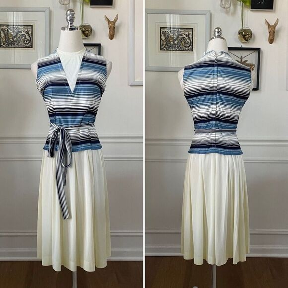 Vintage Dresses & Skirts - Vintage 60s Blue Variegated Stripe Sleeveless Dress S